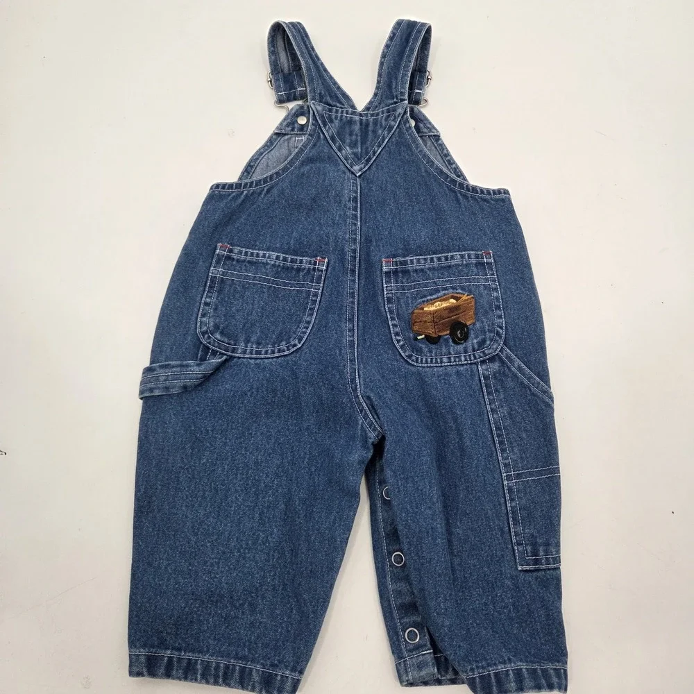 GAP tractor embroidered material